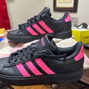 NWT Adidas Black Sneakers with Vibrant Pink Accents size 8